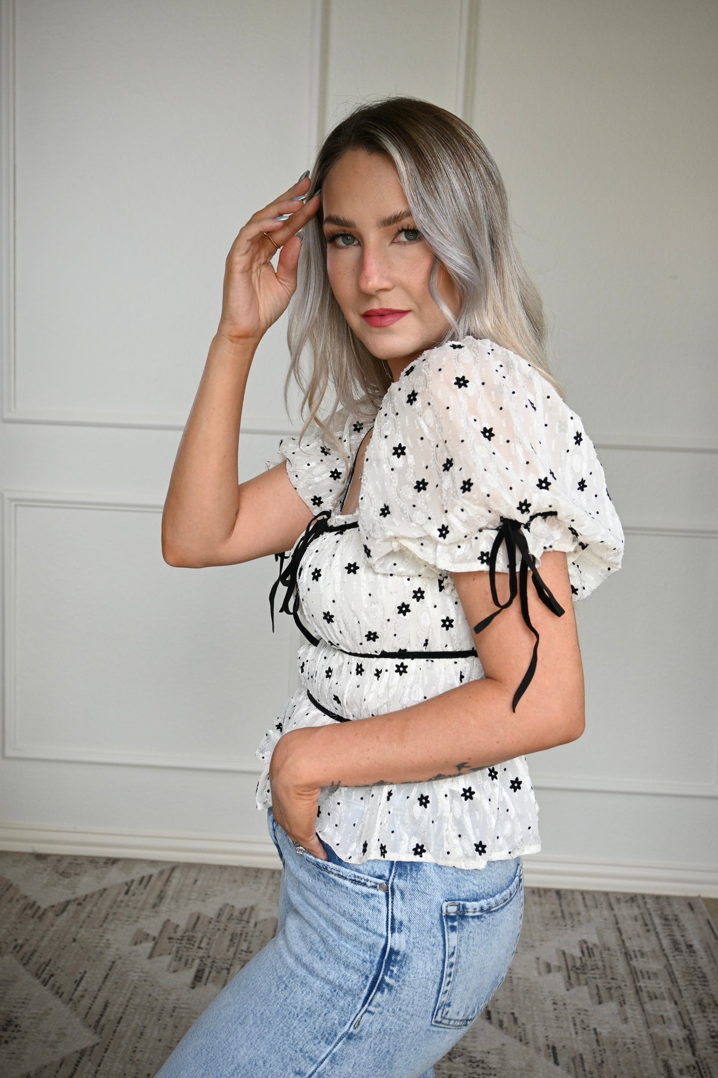 Daisy Whisper Top