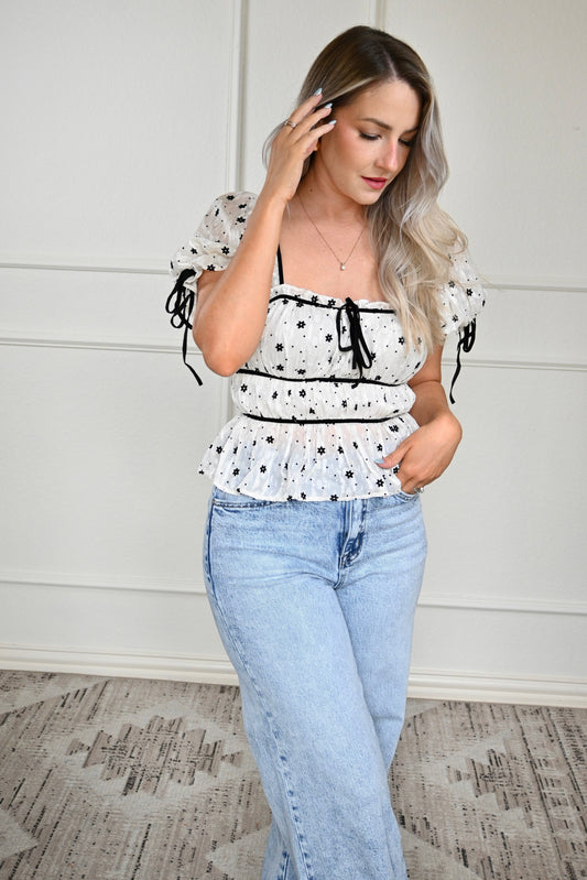 Daisy Whisper Top